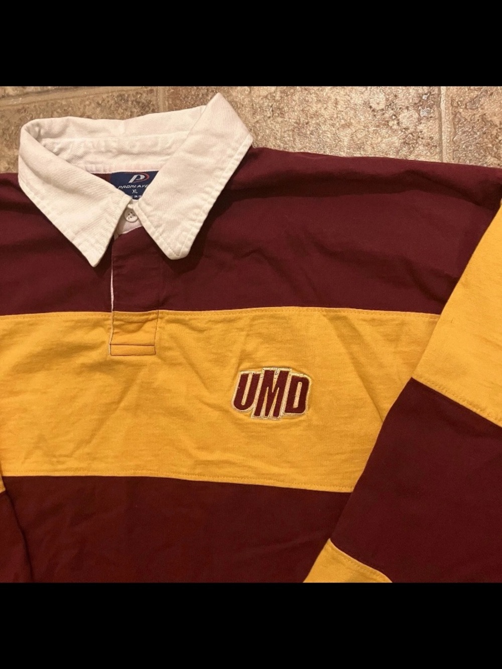 Vintage UMD Bulldogs Rugby Shirt XL Maroon Gold Pro Player Vintage LS - Picture 2 of 9